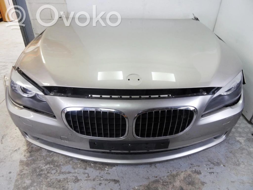 BMW 7 F01 F02 F03 F04 Etupuskuri 