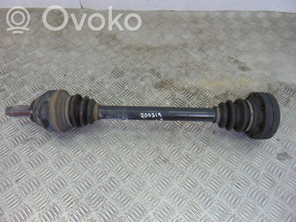 BMW 7 E65 E66 Kardanas komplekte 