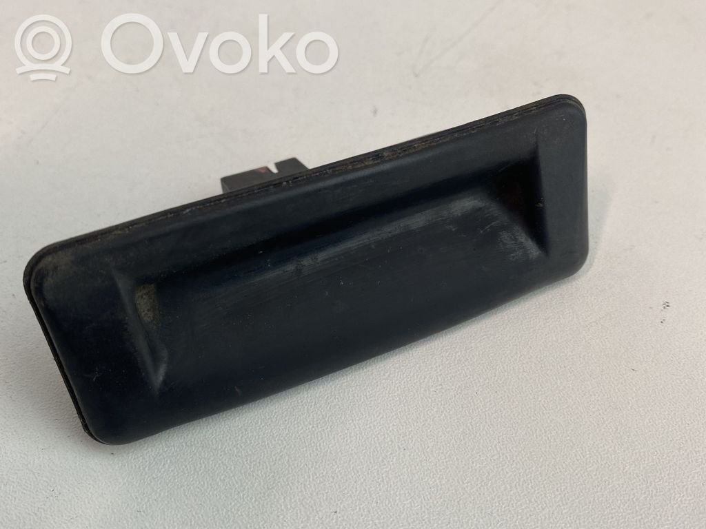 Tailgate opening switch   5J0827229