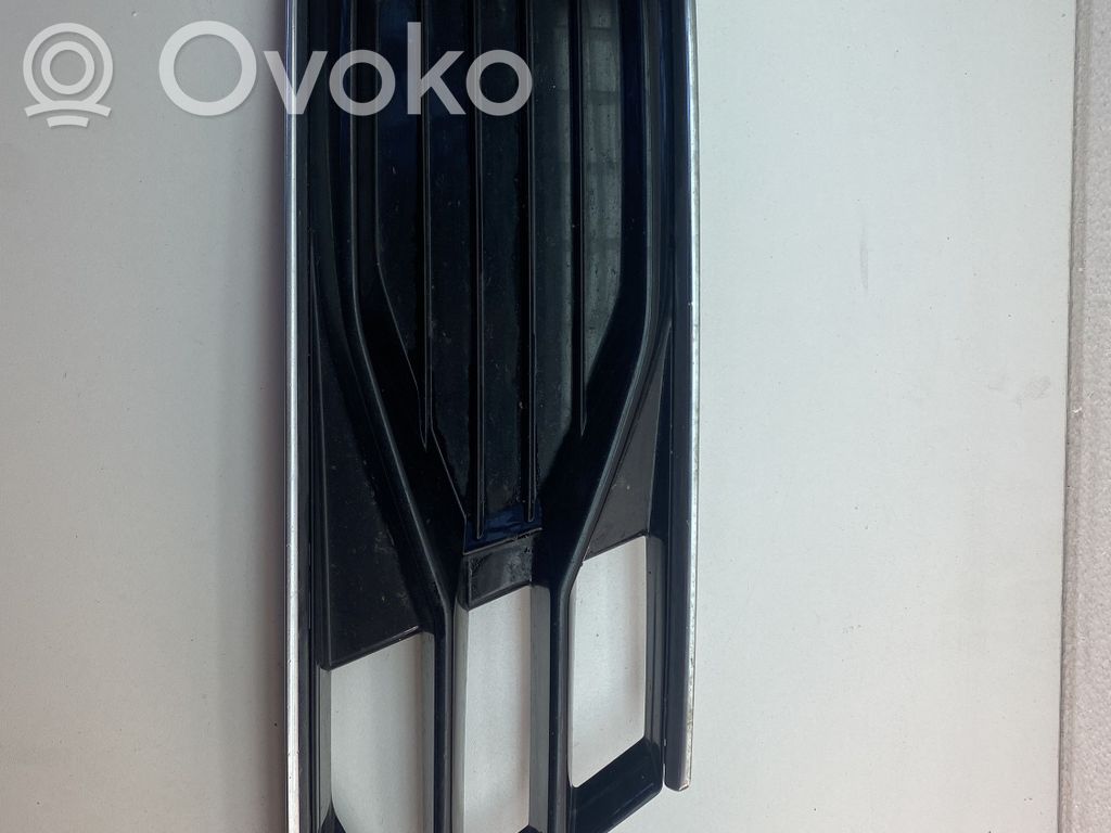 Front grill   4G0807682AD