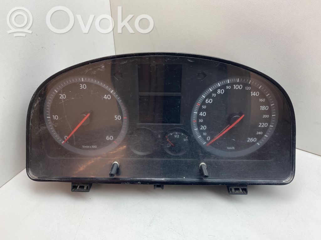 Volkswagen Caddy Speedometer (instrument cluster) 