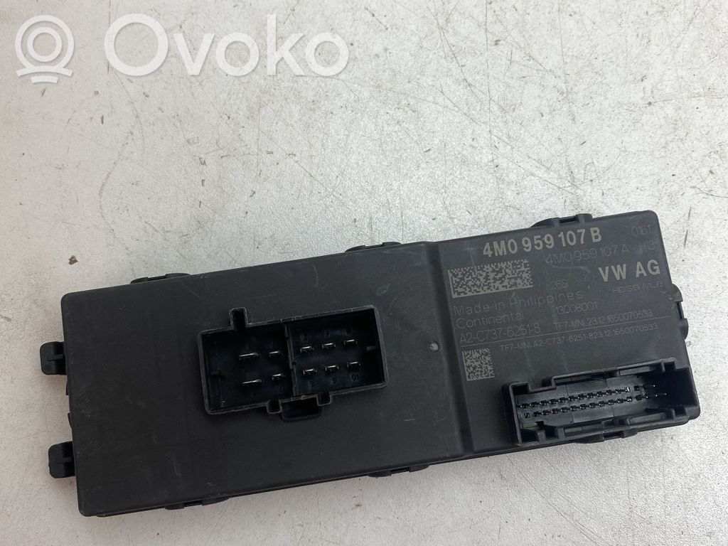 Tailgate/trunk control unit/module   4M0959107B