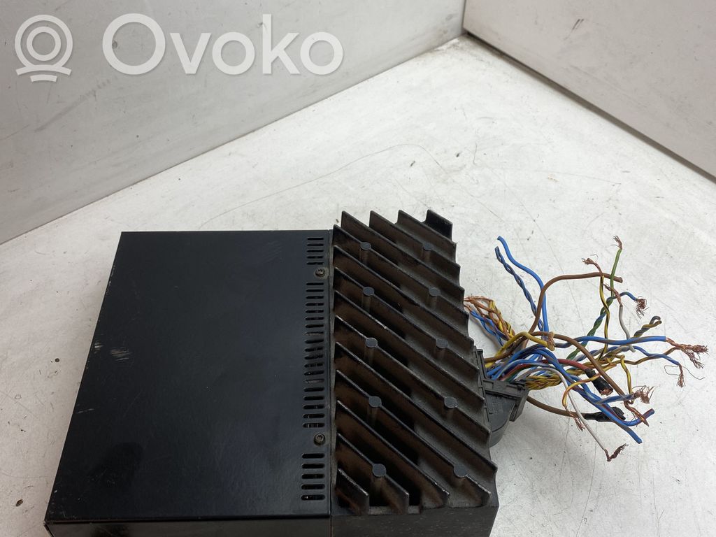 BMW 5 E39 Garso stiprintuvas 