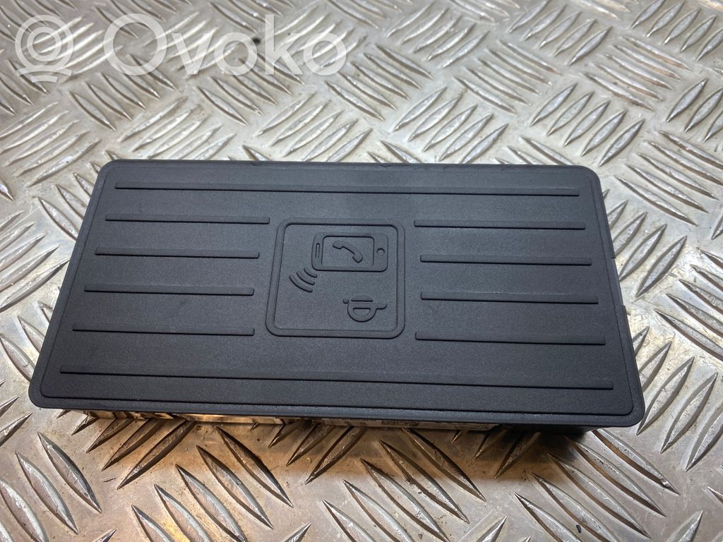 Audi A3 8Y Wireless charging module 