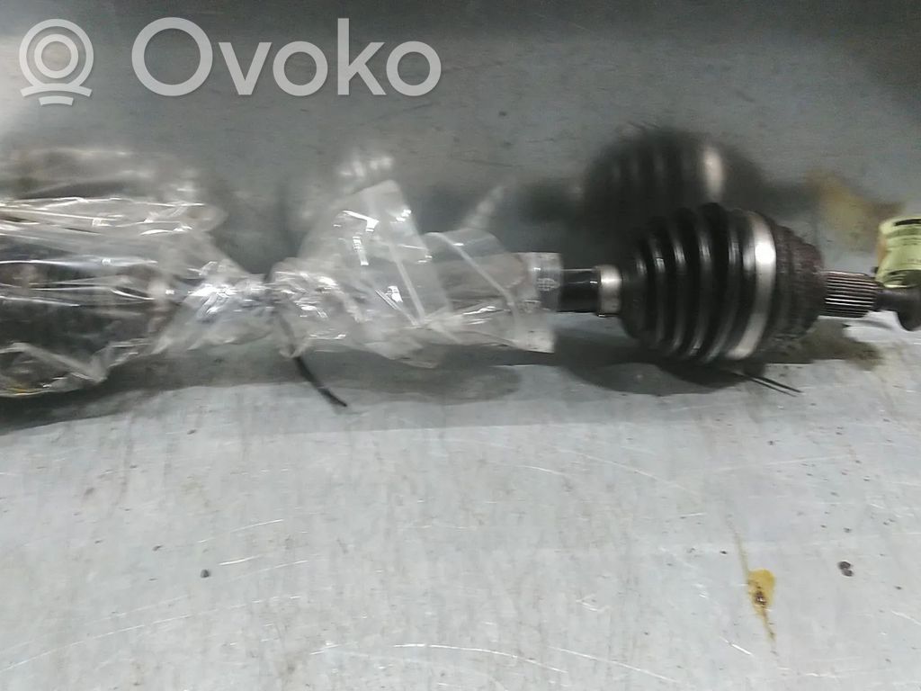 Volkswagen Golf V Półoś przednia 