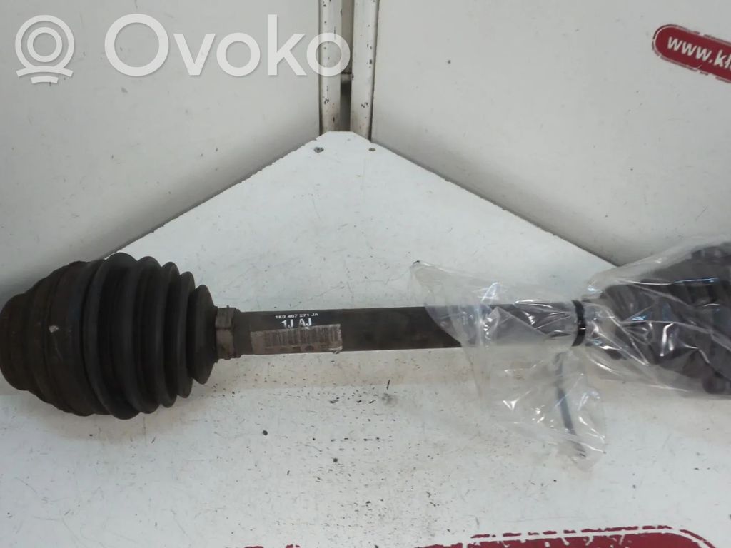 Volkswagen Golf VI Półoś przednia 