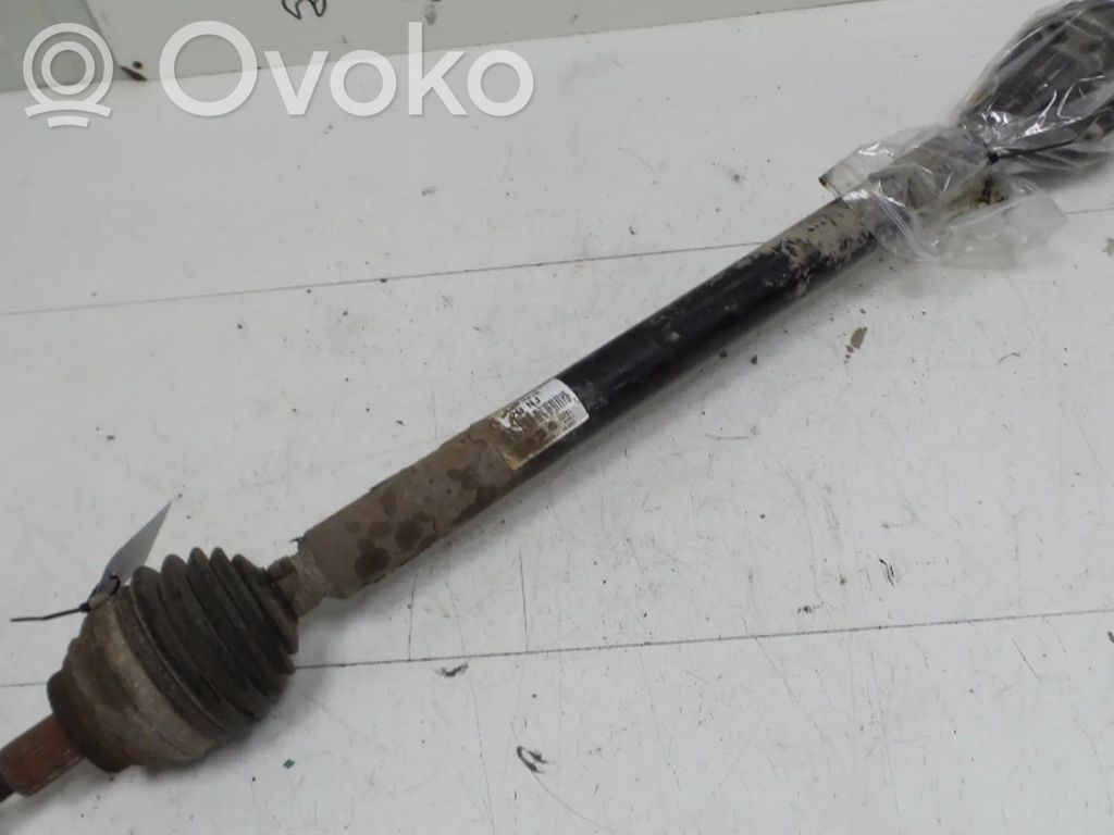 Volkswagen PASSAT B6 Półoś przednia 