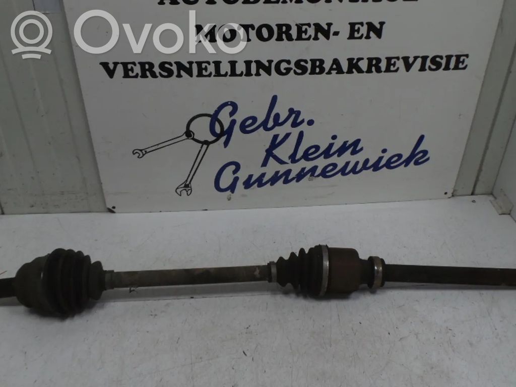 Front driveshaft   20UM23