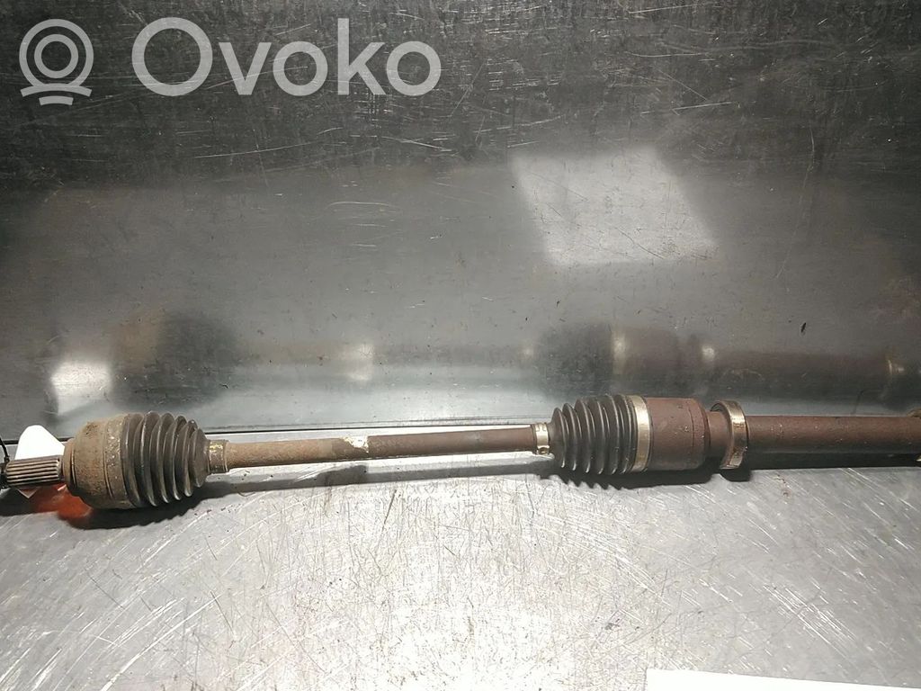 Renault Clio III Front driveshaft 