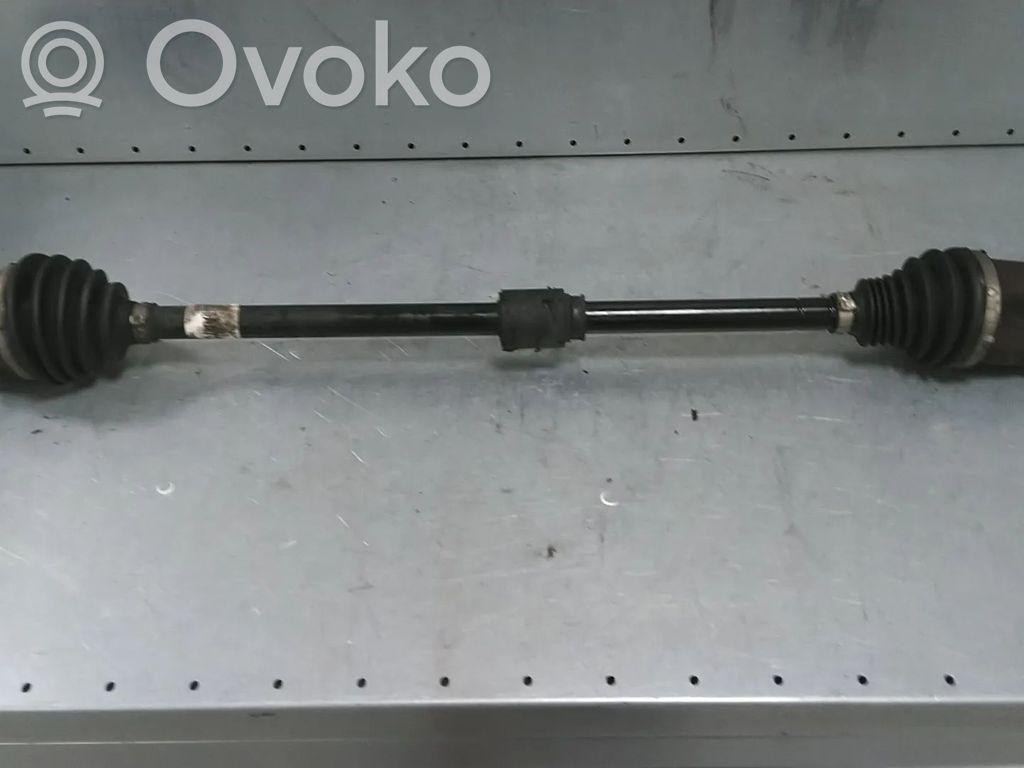 Opel Corsa E Priekinis pusašis 