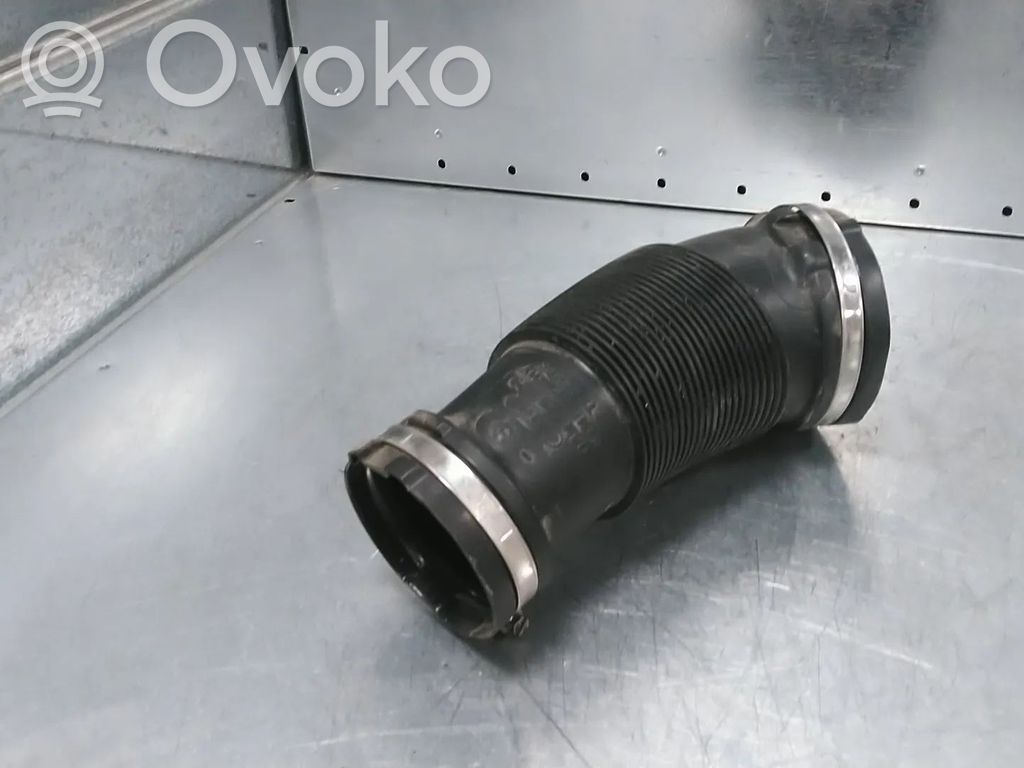 Audi A5 Rura / Wąż dolotowy powietrza 