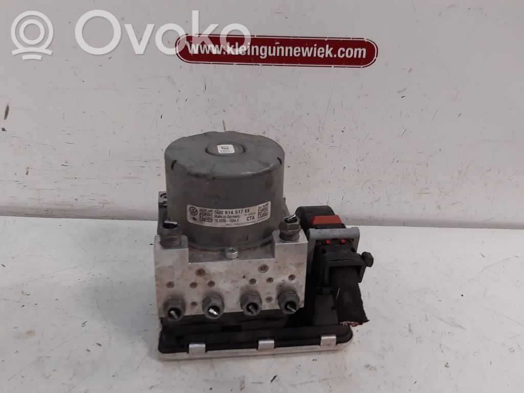 Volkswagen Golf VII ABS bloks 