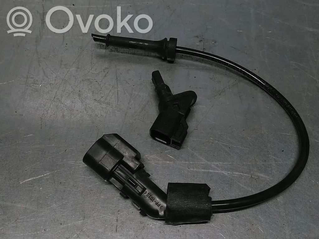 ABS Sensor   8V6F2C204FA