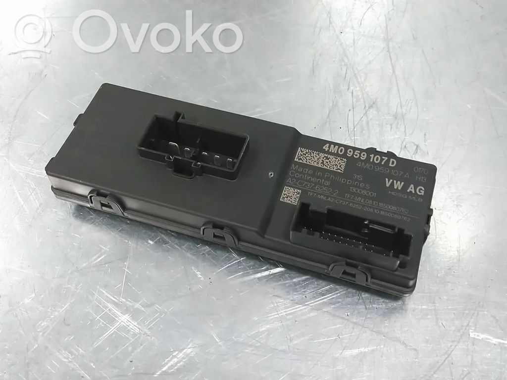 Tailgate/trunk control unit/module   4M0959107D