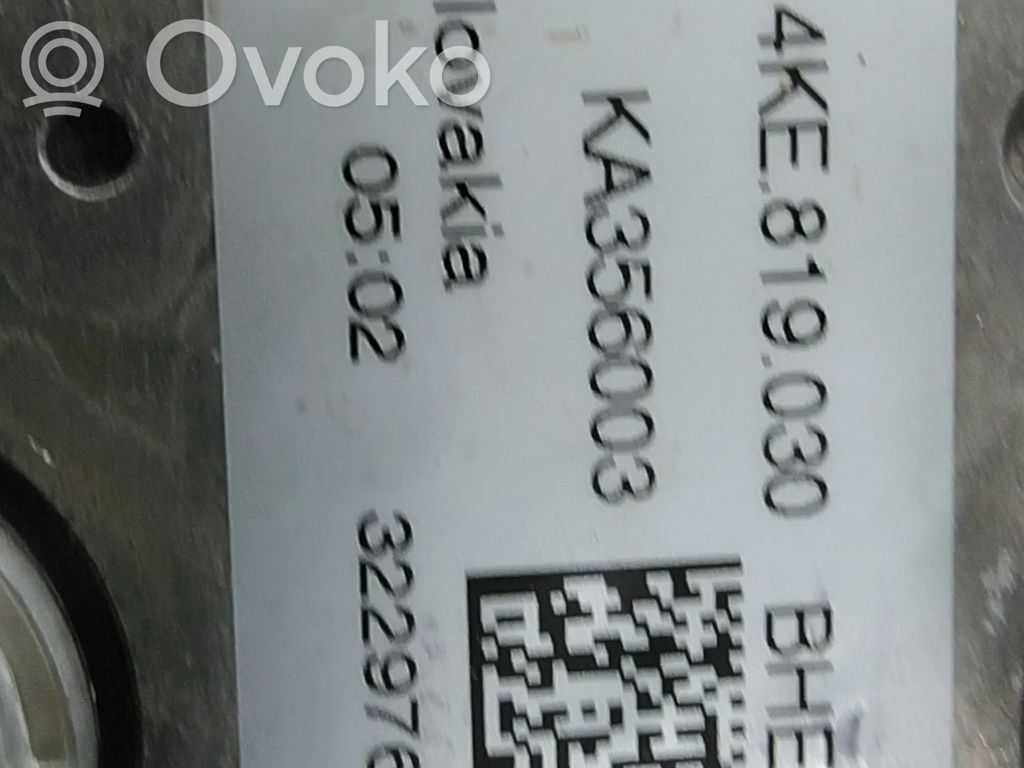Engine oil radiator   4KE819030