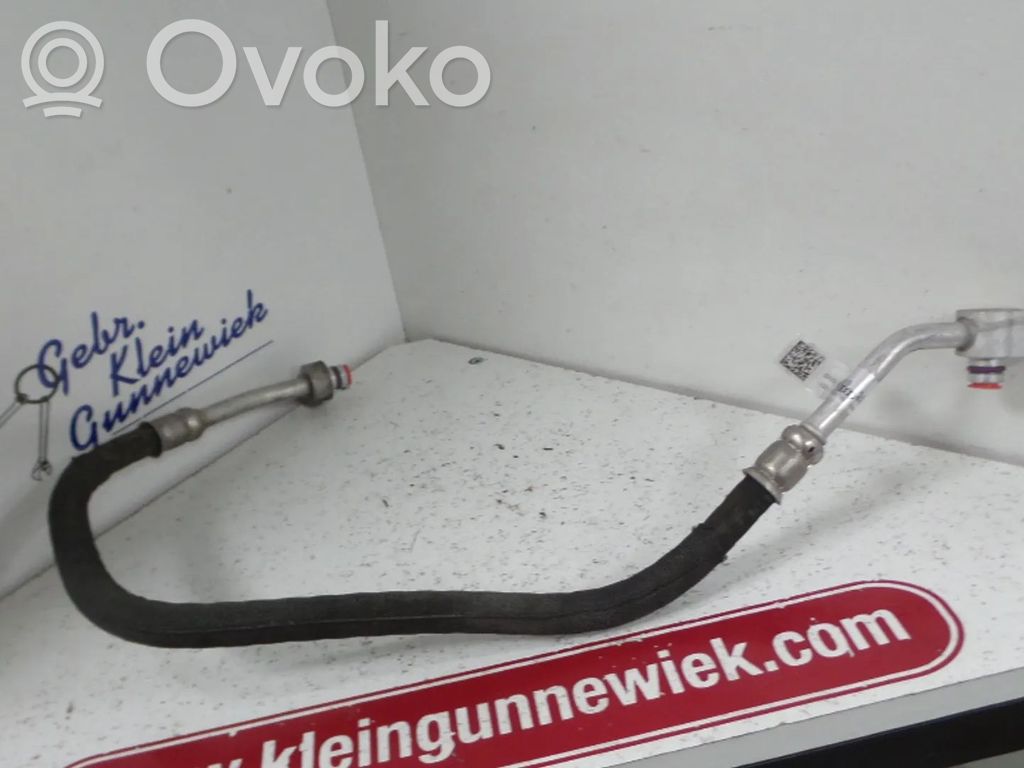 Ilmastointilaitteen putki (A/C)   8W0816721B