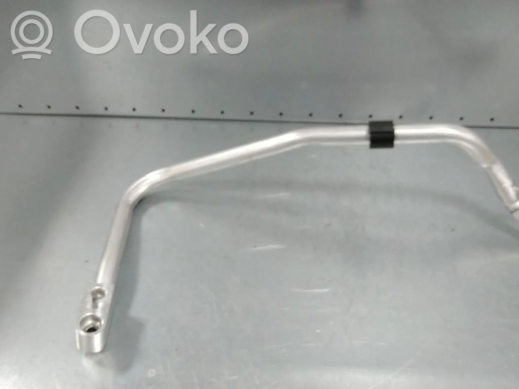 Audi e-tron Ilmastointilaitteen putki (A/C) 