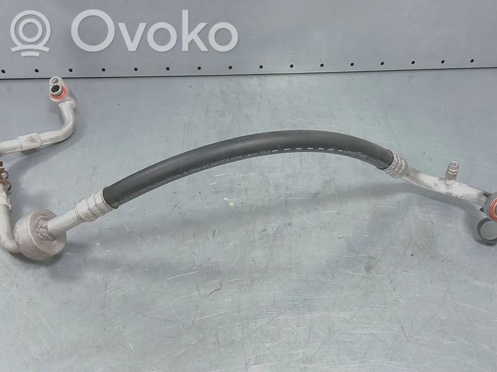 Ford Focus Ilmastointilaitteen putki (A/C) 