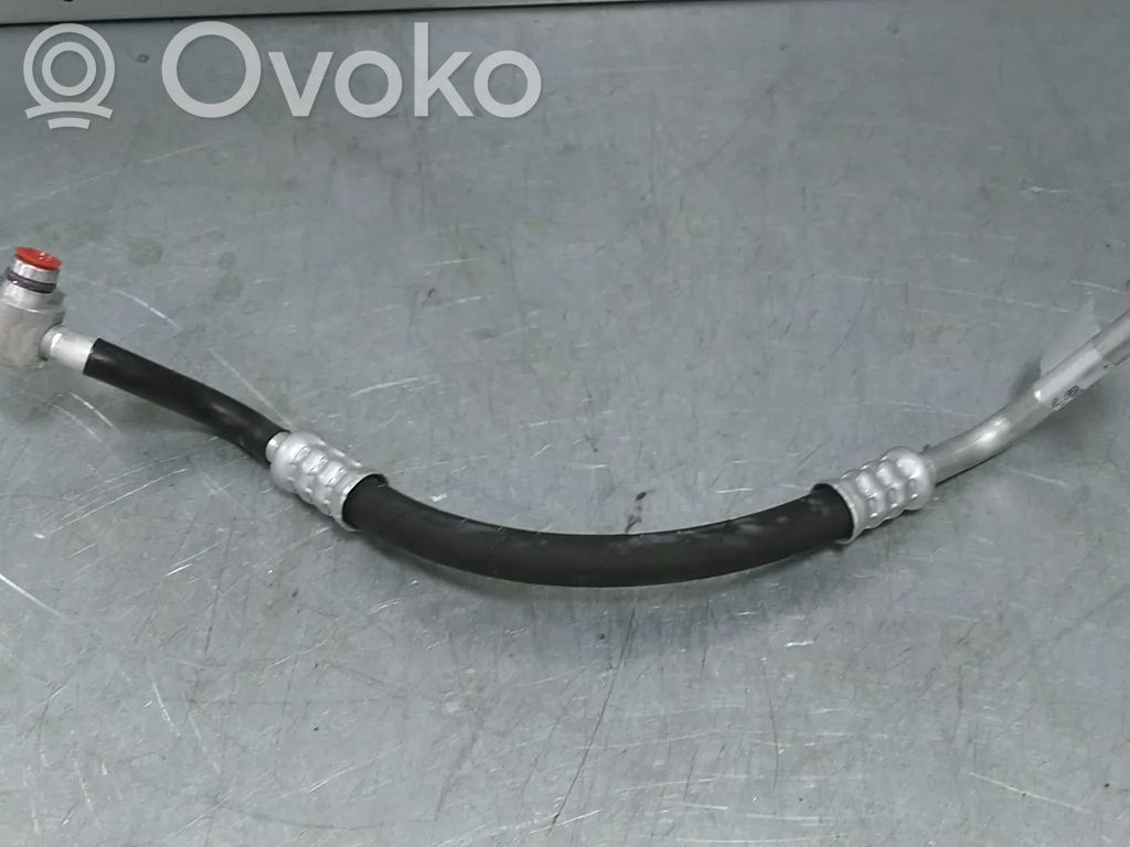 Audi e-tron Ilmastointilaitteen putki (A/C) 