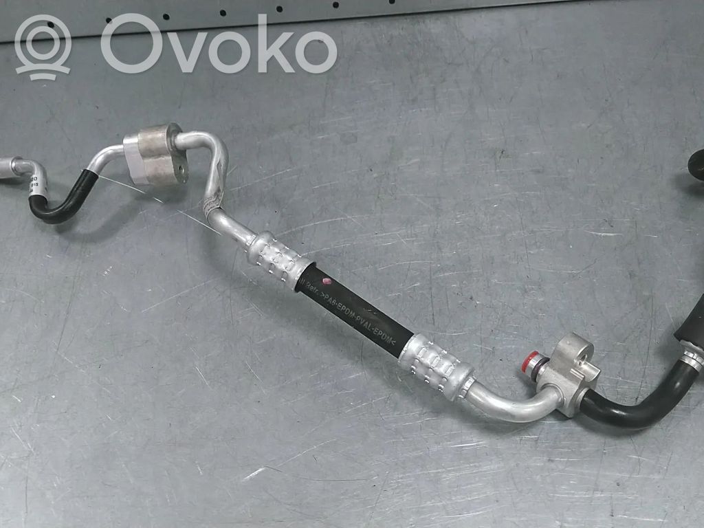 Audi e-tron Ilmastointilaitteen putki (A/C) 