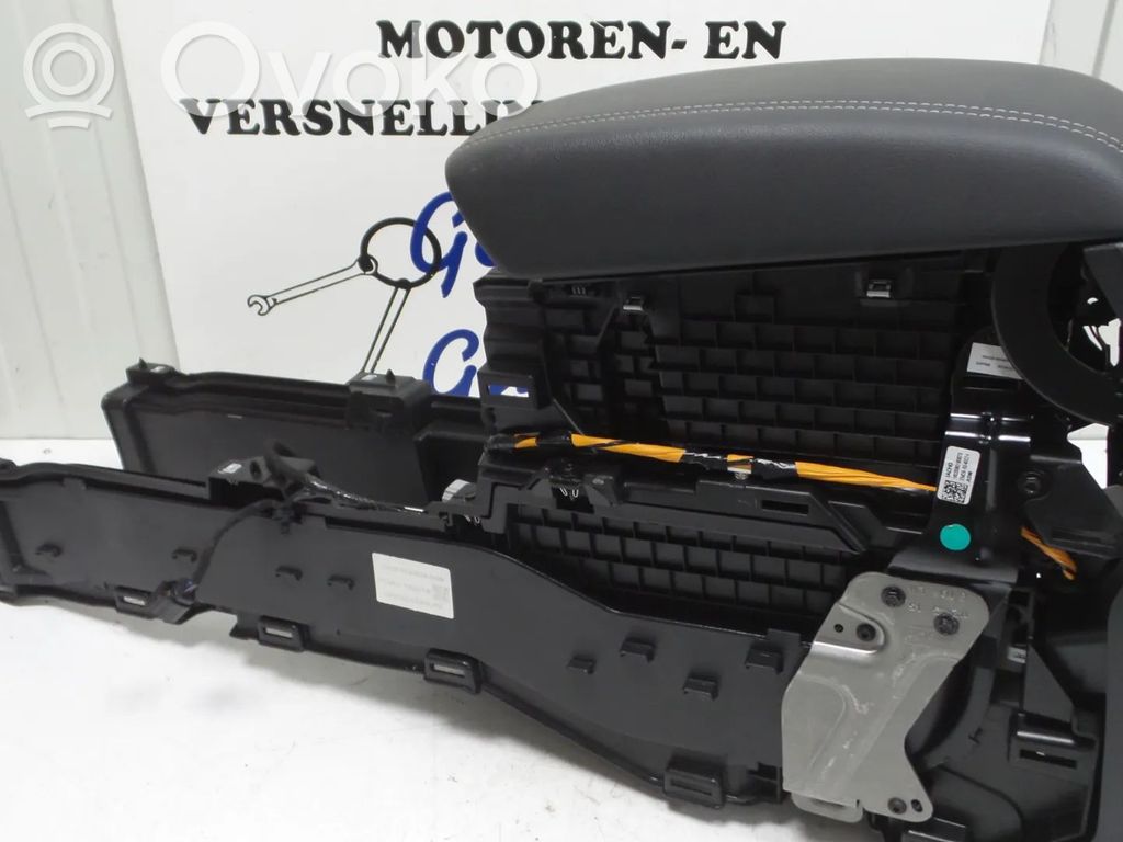 Centrālā konsole   EM2BR043B04ANW