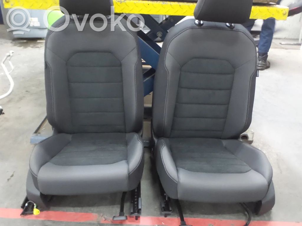 Interior set