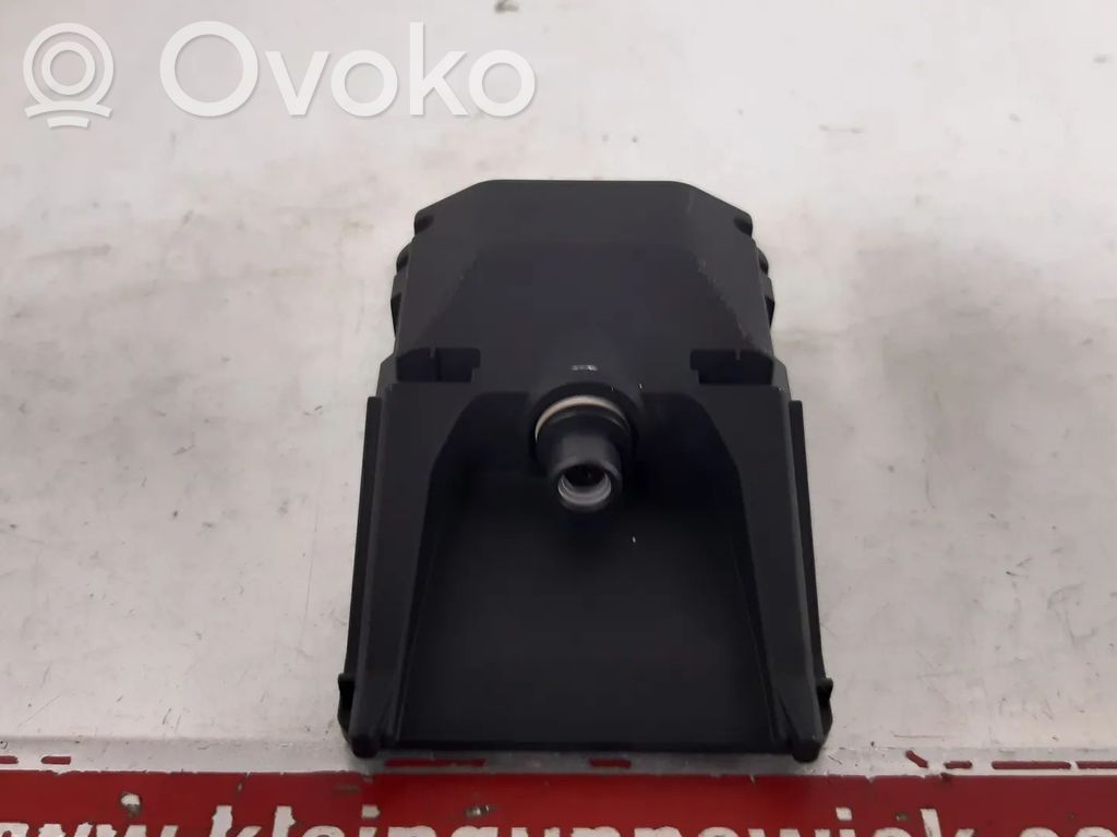Windshield/windscreen camera   84225594