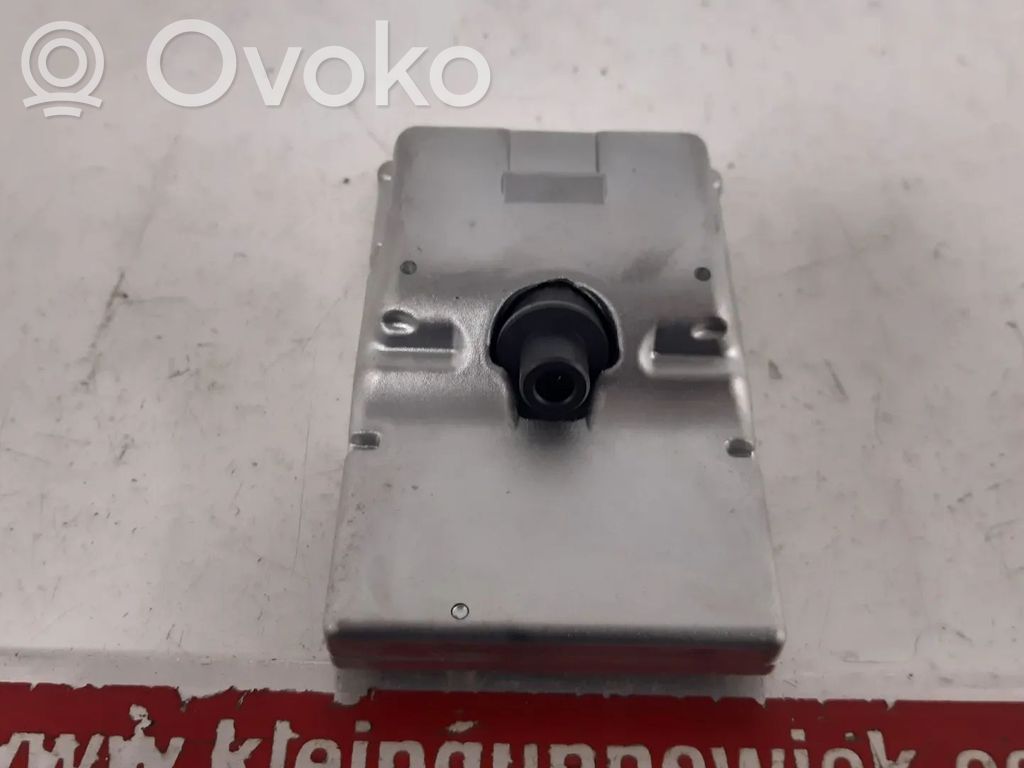 Windshield/windscreen camera   39093426,39059574,39108254