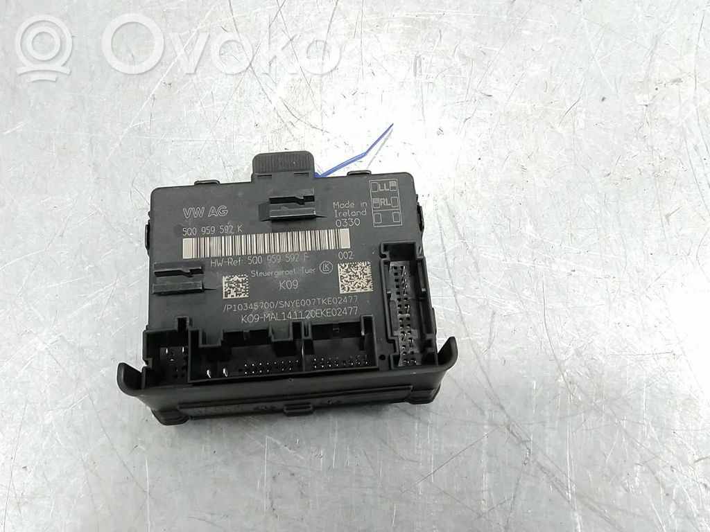 Door control unit/module   5Q0959592K
