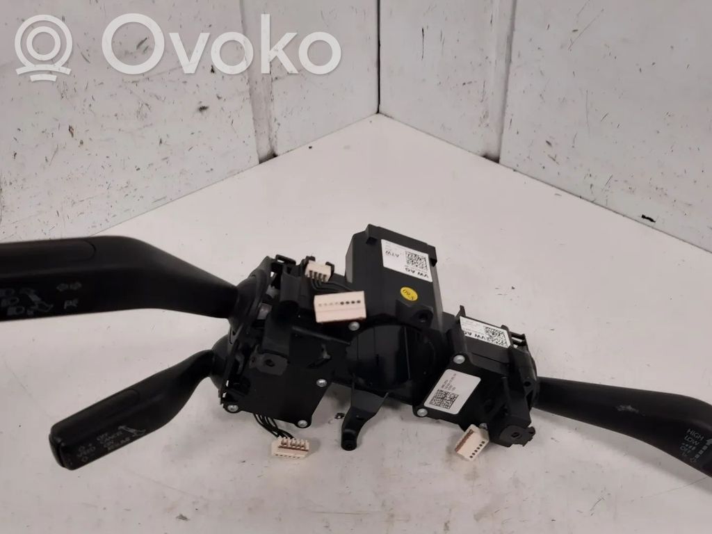 Volkswagen PASSAT B6 Wiper turn signal indicator stalk/switch 