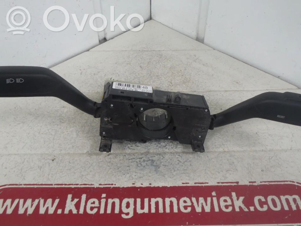 Seat Ibiza IV (6J,6P) Manetka / Przełącznik kierunkowskazów wycieraczek 