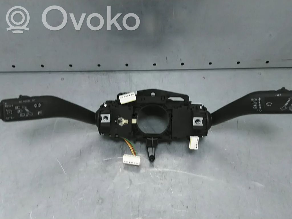 Volkswagen Golf VI Manetka / Przełącznik kierunkowskazów wycieraczek 