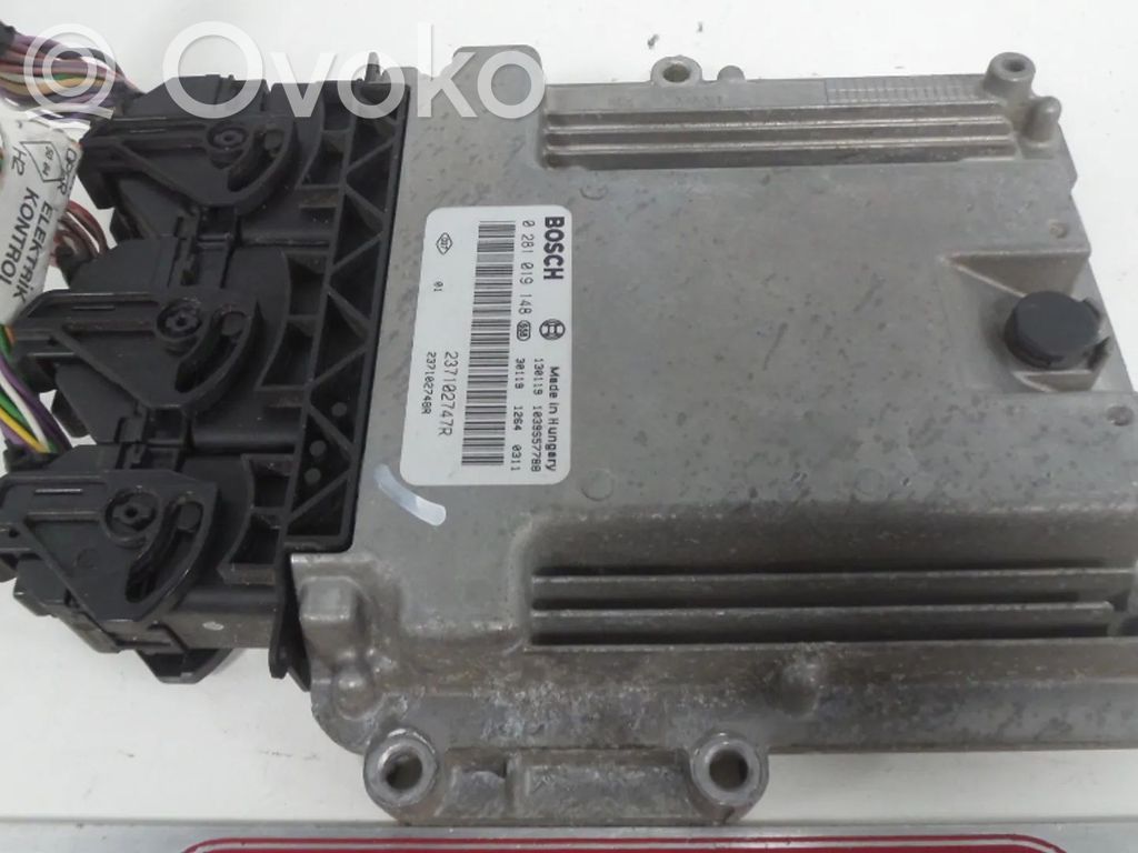 Renault Clio IV Engine control unit/module 