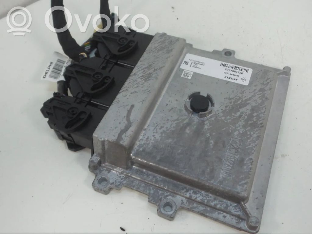 Renault Clio IV Engine control unit/module 