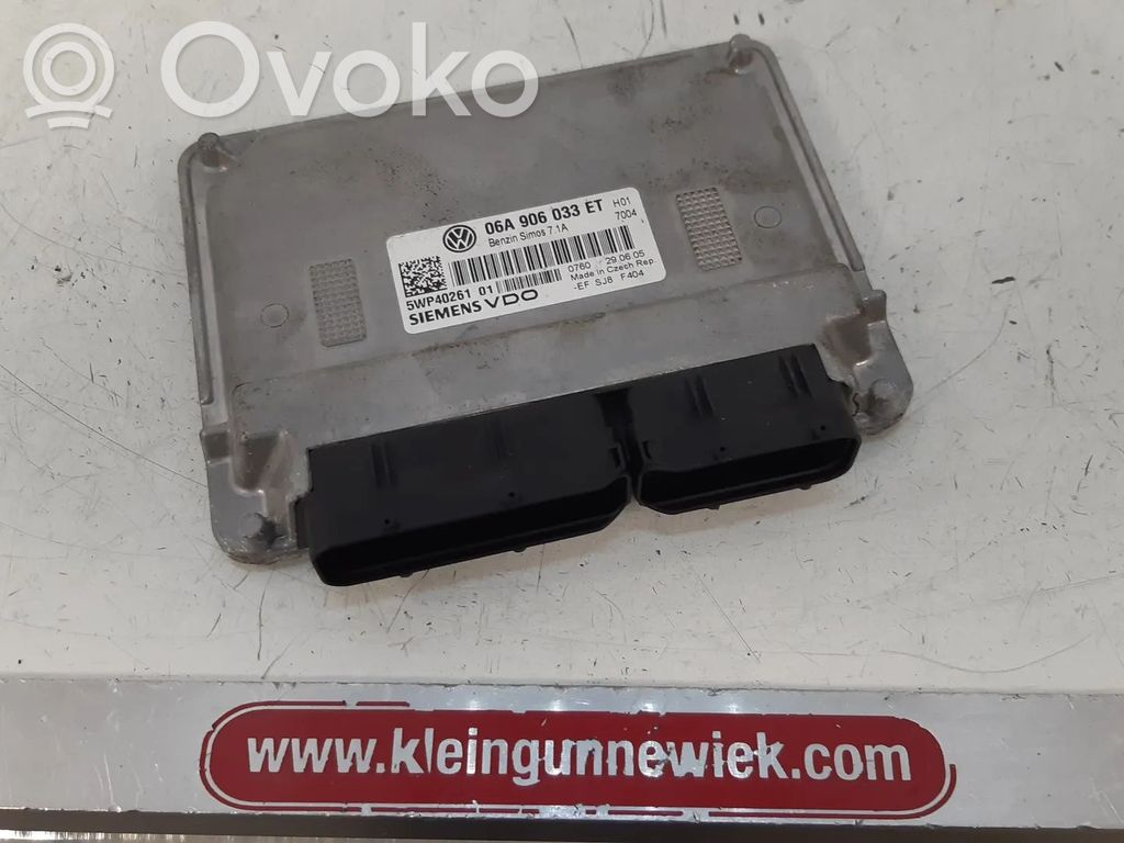 Volkswagen Touran I Engine control unit/module 