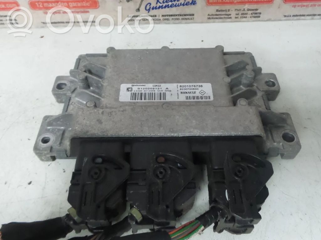 Engine control unit/module   8201076738,D4F770,S120202121