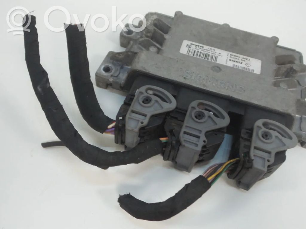 Engine control unit/module   8200414422,8200401568,D4F740