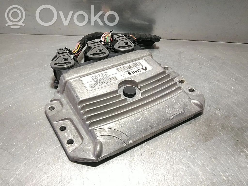 Engine control unit/module   8200461733,8200693067,K4M801
