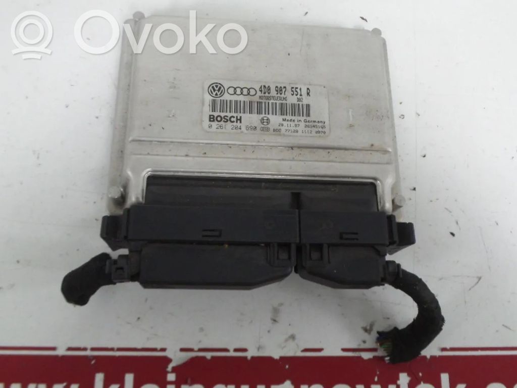 Volkswagen PASSAT B5 Variklio valdymo blokas 