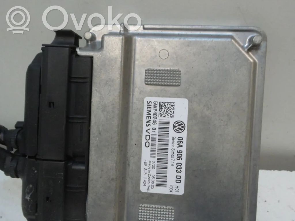 Volkswagen Golf V Engine control unit/module 