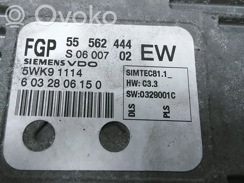 Opel Zafira B Calculateur moteur ECU 