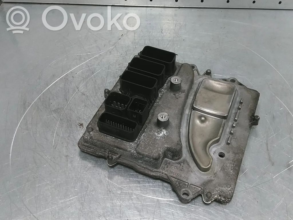 BMW X4 F26 Engine control unit/module 