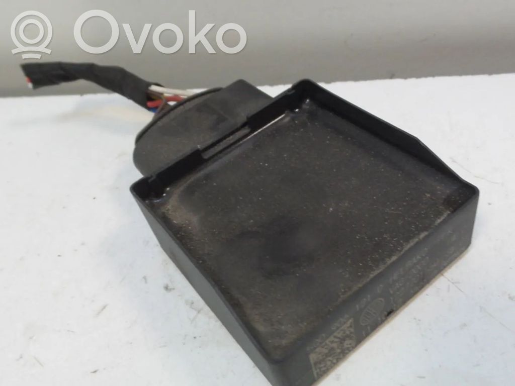 Autres unités de commande / modules   5Q0906121D,3Q0906121,3Q0906121A,3Q0906121B,3Q0906121C,5Q0906121B,5Q0906121C,5Q0906121F,5Q0906121G,5Q0906121M,5Q0906121R,7N0906093,CLH,CLHA,CLHACLH