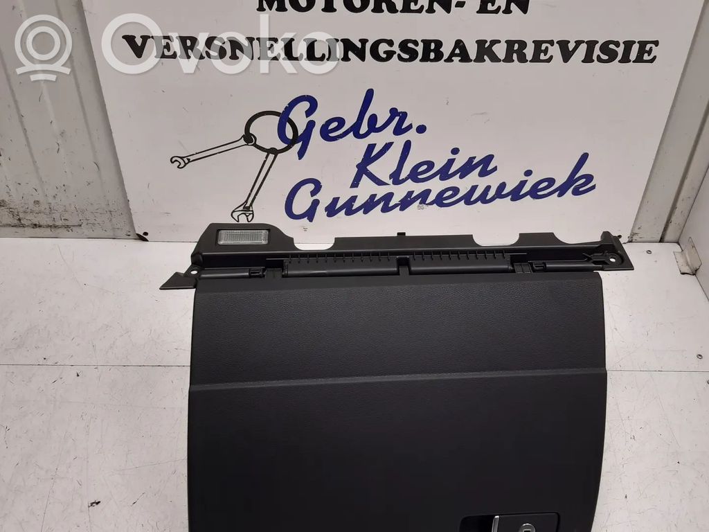 Volkswagen PASSAT B8 Set torpedou 