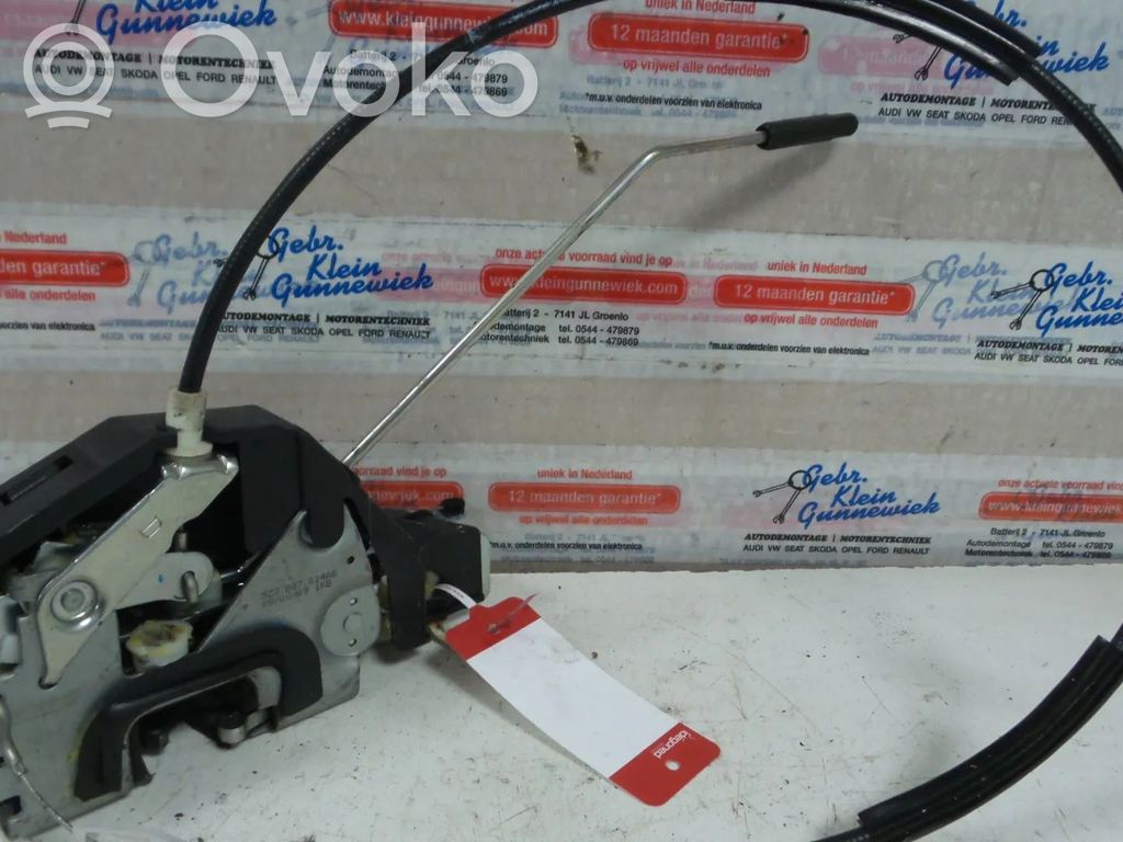 Volkswagen Fox Etuoven lukko 