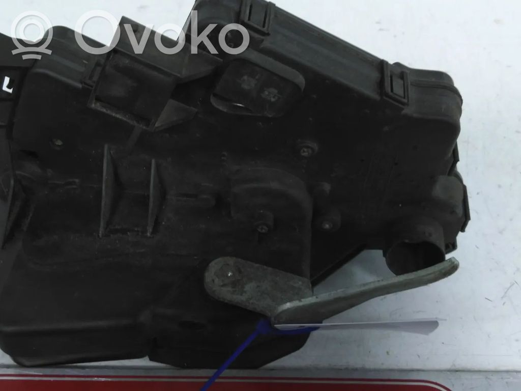 Etuoven lukko   51217011308