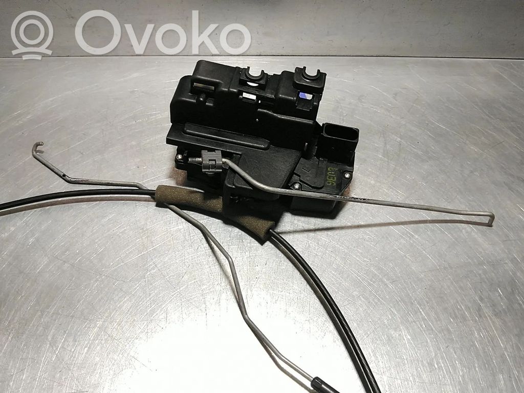 Etuoven lukko