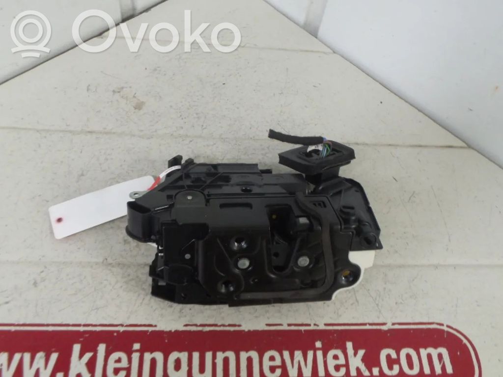 Skoda Rapid (NH) Zamek drzwi tylnych 