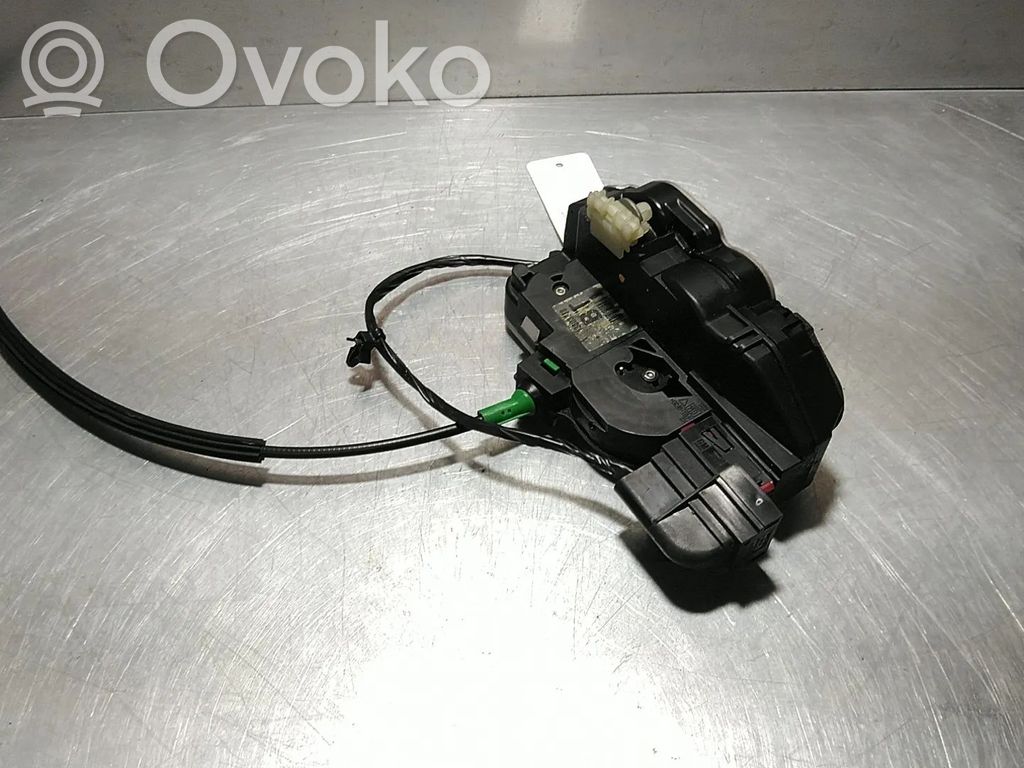 Rear door lock   13503788
