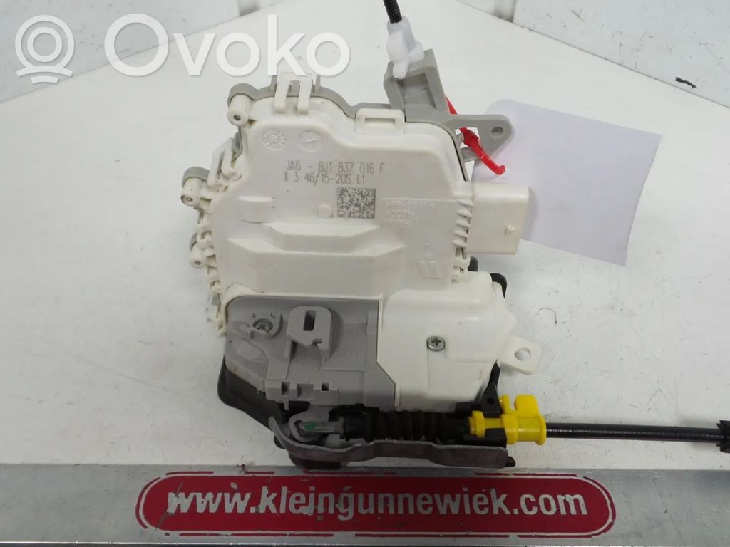 Audi A5 8T 8F Zamek drzwi przednich 